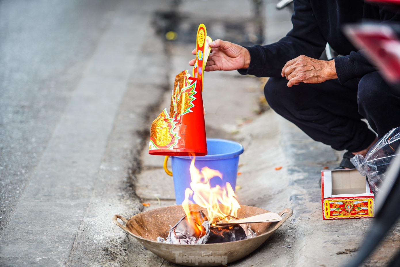 Có hai ngày đại cát, 9 khung giờ vàng để cúng ông Công ông Táo năm 2026- Ảnh 1.