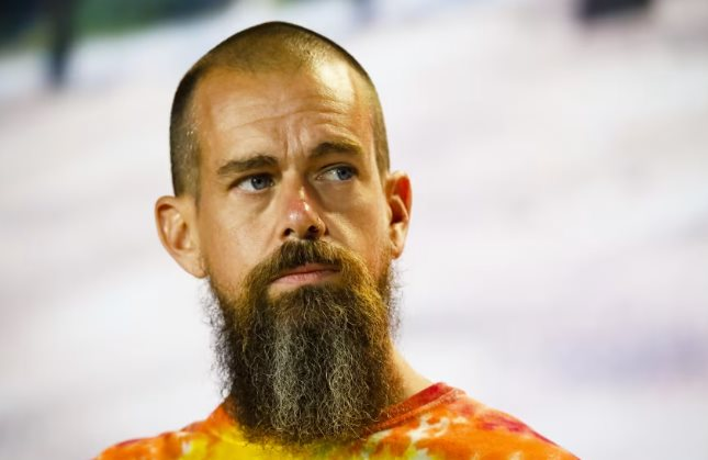 Công ty fintech nổi tiếng sa thải 4.000 nhân sự vì AI, sẽ tự động hóa nhiều vị trí chiến lược- Ảnh 1.