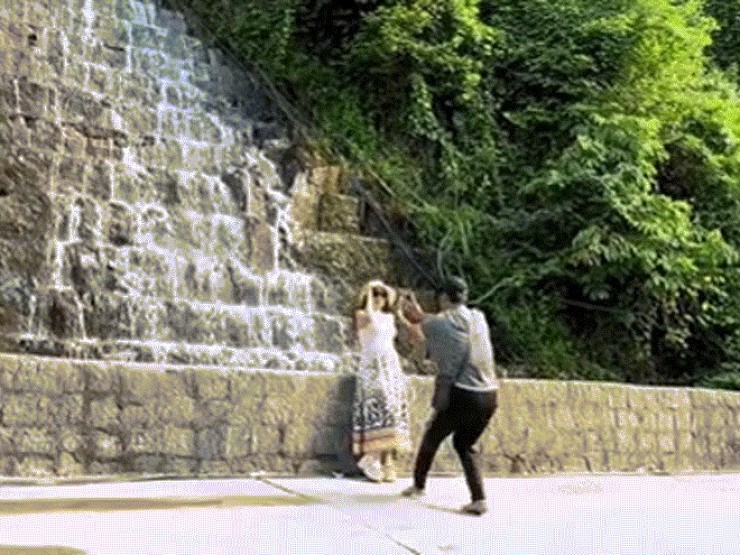 Anh bán kem đi chân đất, quay phim điệu nghệ ở hòn đảo An Giang gây sốt