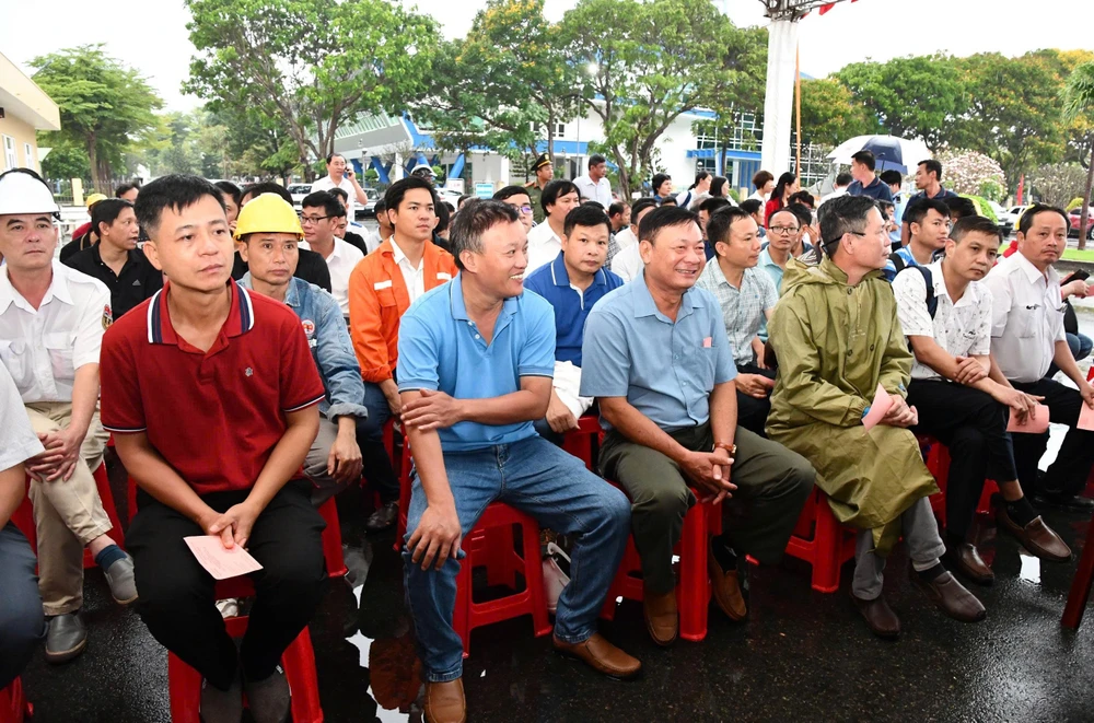 Ngày 26-2, TP.HCM đã tổ chức bầu cử sớm tại 4 khu vực. Ảnh: KHÁNH LY bau cu som.jpg