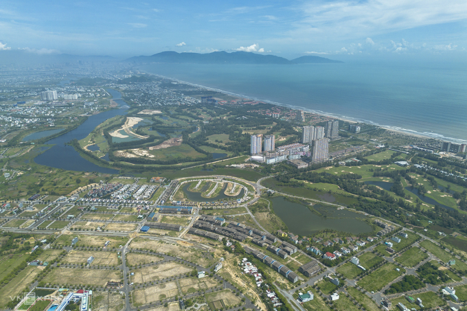 Một góc đô thị phường Ngũ Hành Sơn giáp với Điện Bàn Đông, tiếp giáp với khu vực Hội An, đã được quy hoạch hạ tầng. Ảnh: Nguyễn Đông