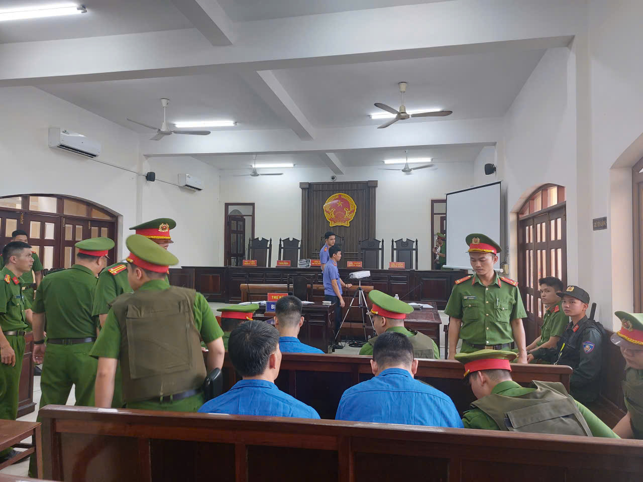 Đang xét xử vụ thảm án làm 3 người tử vong ở Đồng Nai- Ảnh 1.