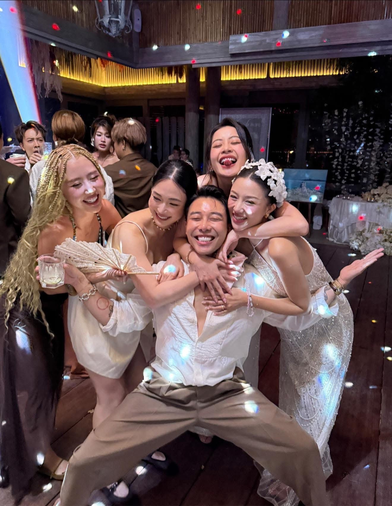 Đâu ai ngờ Chi Pu - Quỳnh Anh Shyn còn có ngày này!- Ảnh 7. Đâu ai ngờ Chi Pu - Quỳnh Anh Shyn còn có ngày này!- Ảnh 7.