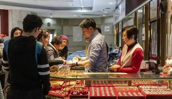 Đầu tư vàng 5 năm, tôi lãi lớn gần 5,6 tỷ đồng, nhưng đây là 5 lưu ý để hạn chế sai lầm- Ảnh 2.