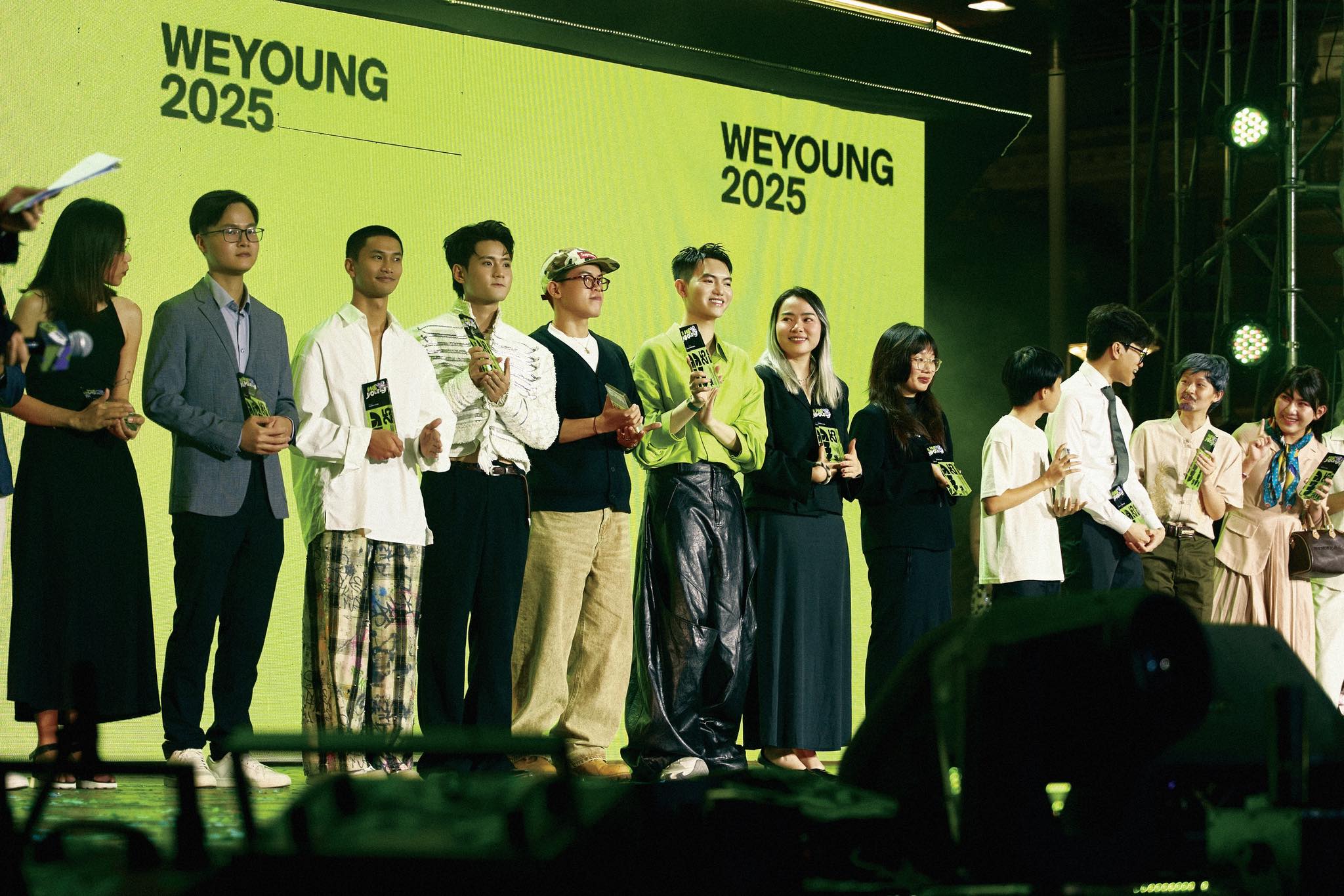 Để NTK Việt được trình diễn ở quốc tế, điều gì quan trọng?- Ảnh 1.