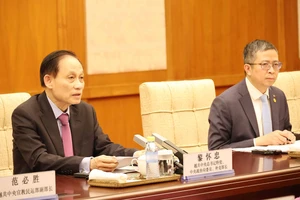 Đặc phái viên của Tổng Bí thư Tô Lâm hội đàm với Bộ trưởng Bộ Ngoại giao Trung Quốc