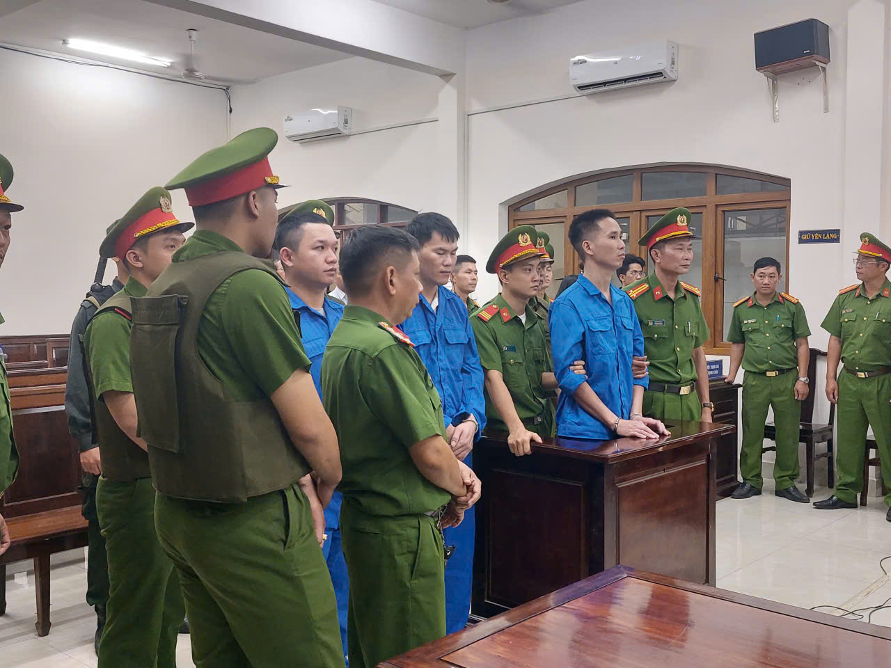 Vụ thảm án làm 3 người tử vong ở Đồng Nai: Đề nghị mức án đối với Lê Sỹ Tùng và các đồng phạm - Ảnh 1.