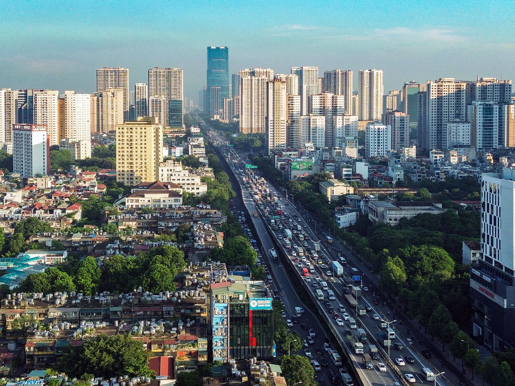 Đi lại Tết Bính Ngọ 2026: Cảnh sát giao thông cảnh báo những 'điểm nóng, giờ nóng' tài xế cần tránh 1 đi lại Tết - Ảnh 1.