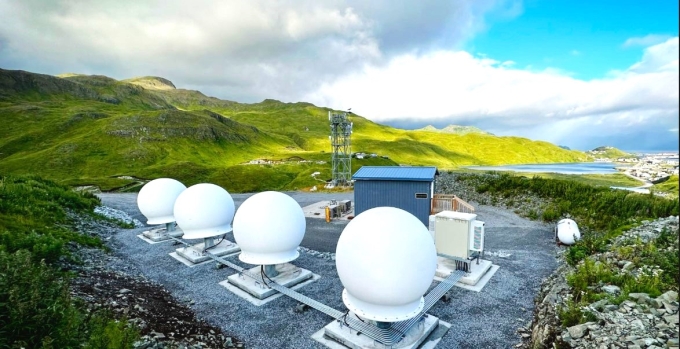 Trạm cổng mặt đất của Starlink tại đảo Unalaska, Alaska, Mỹ. Ảnh: Starlink