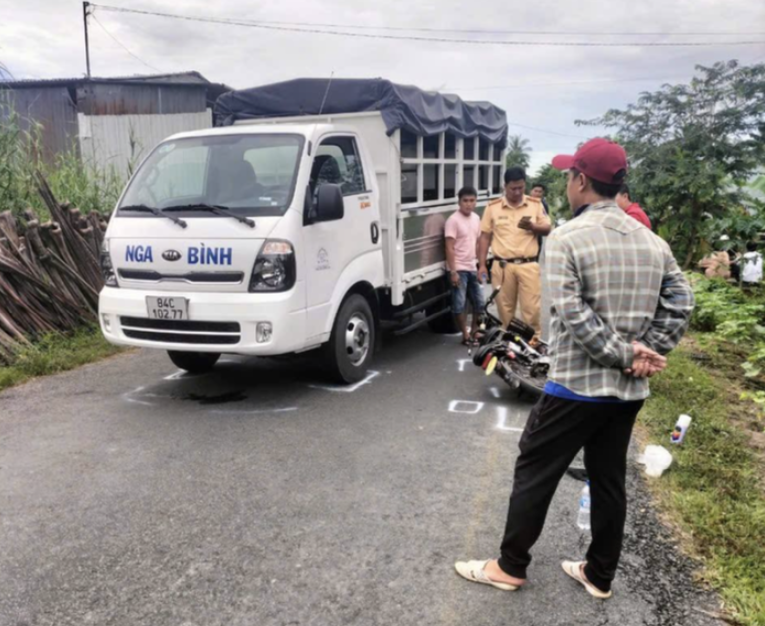 Diễn biến mới vụ tai nạn giao thông Vĩnh Long làm nữ sinh tử vong - Ảnh 1.