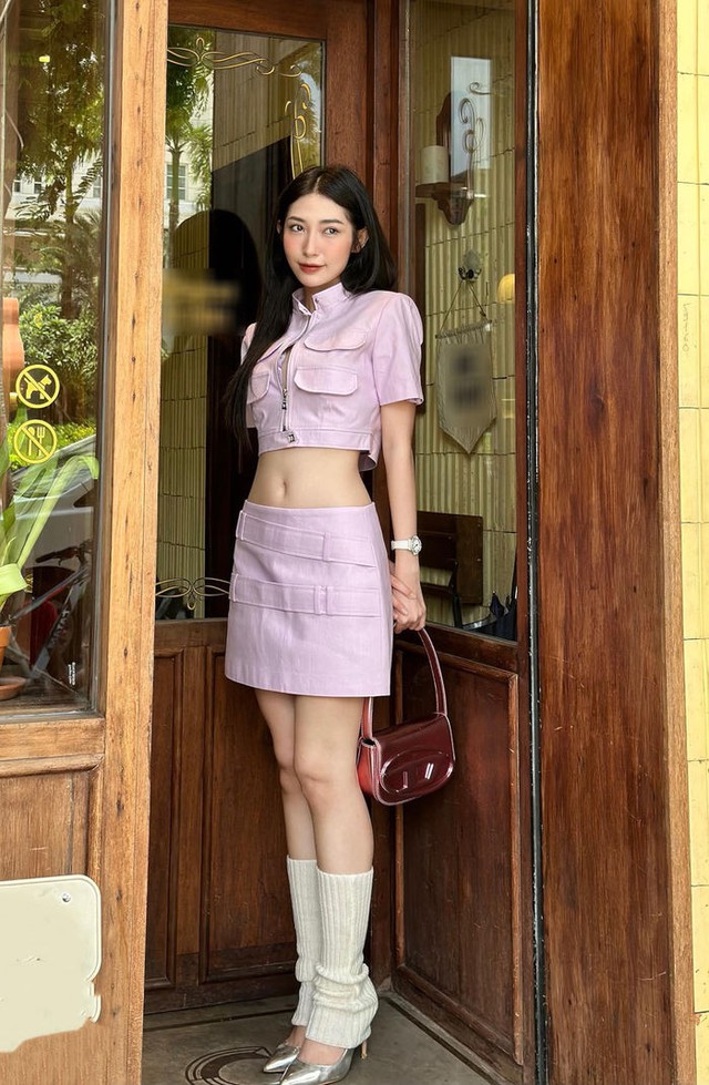 Diện tất ống chân sao cho khéo để chuẩn gu sành điệu?- Ảnh 1.