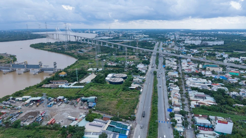 Muốn tách sổ hồng đất ở, người sử dụng đất phải đáp ứng quy định về diện tích tối thiểu, hạ tầng kỹ thuật và tình trạng pháp lý của thửa đất theo Luật Đất đai 2024. Ảnh: THUẬN VĂN IMG_5121.jpeg