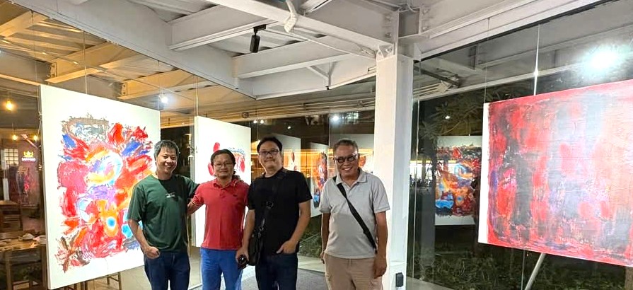 'Bảy tám năm': Độc đáo với tranh 'tự tan rã' của nghệ sĩ Bùi Chát- Ảnh 5.