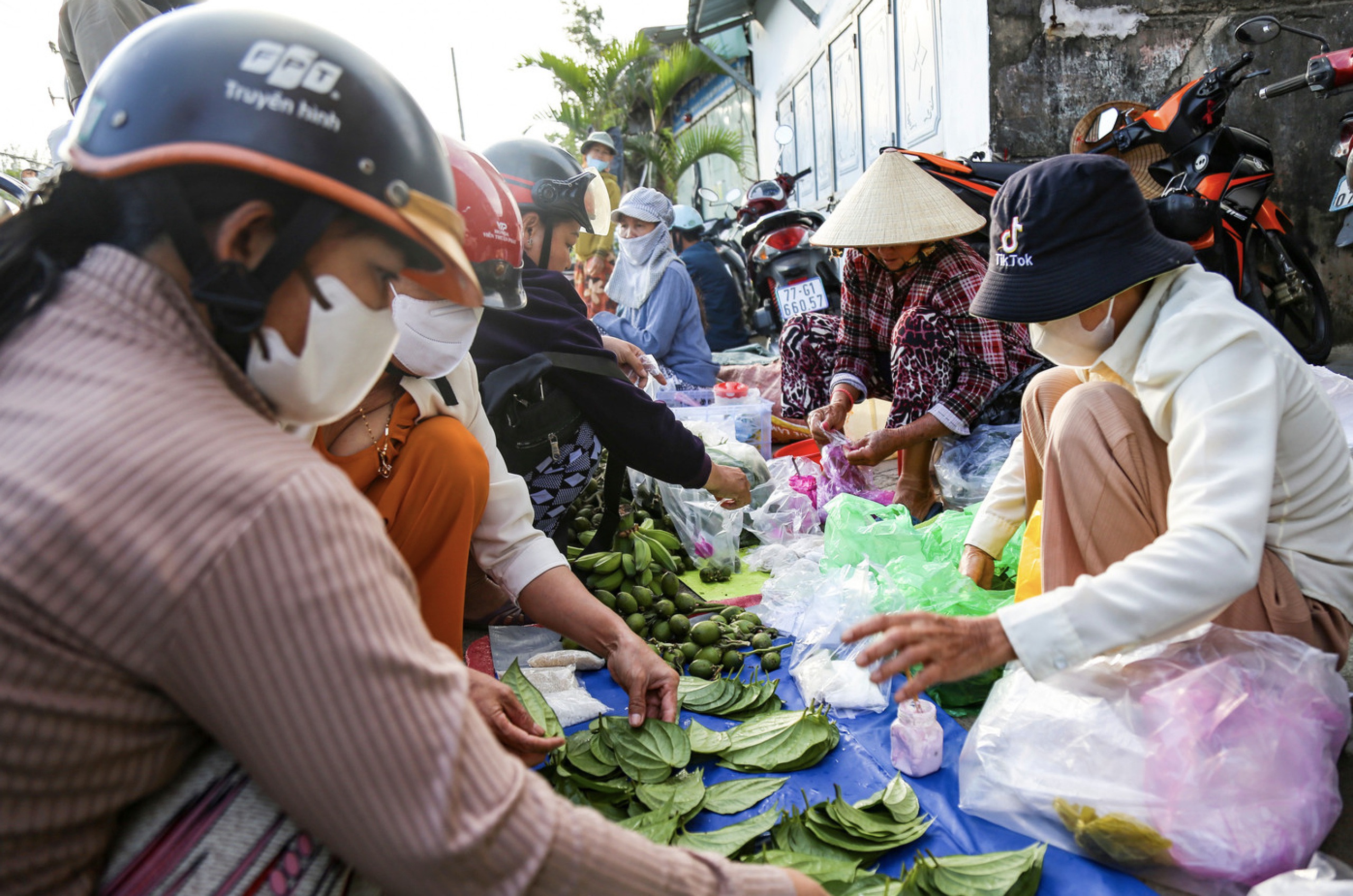 “Độc lạ” chợ Gò mỗi năm chỉ họp duy nhất vào mùng 1 Tết - Ảnh 1.