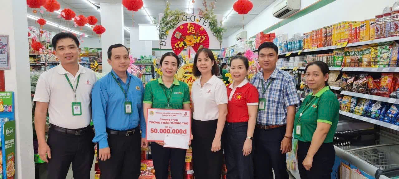 Dốc lòng lo Tết cho người lao động - Ảnh 1.