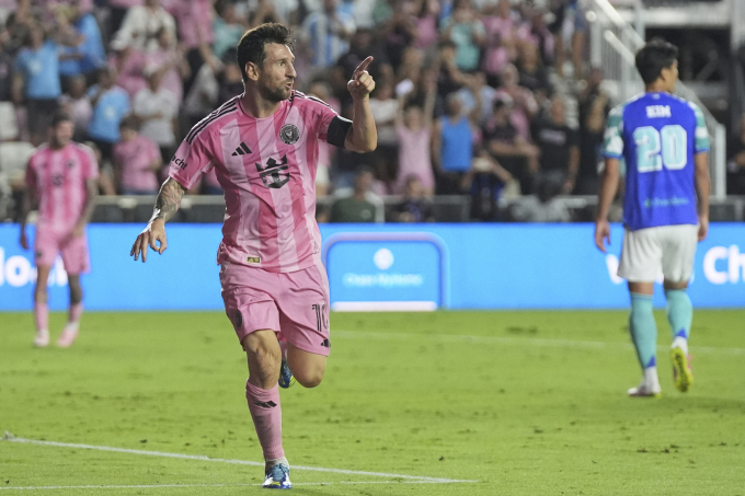 Tiền đạo Lionel Messi ăn mừng sau khi ghi bàn cho Inter Miami trong trận tiếp Seattle Sounders ở vòng 31 MLS ngày 16/9/2025 trên sân Fort Lauderdale, Florida, Mỹ. Ảnh: AP