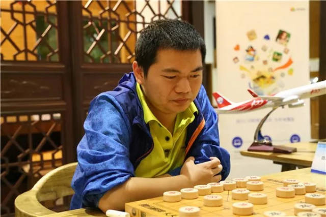 Đối thủ của Lại Lý Huynh sẽ là 'kỳ vương khuyết tật' - Ảnh 3.