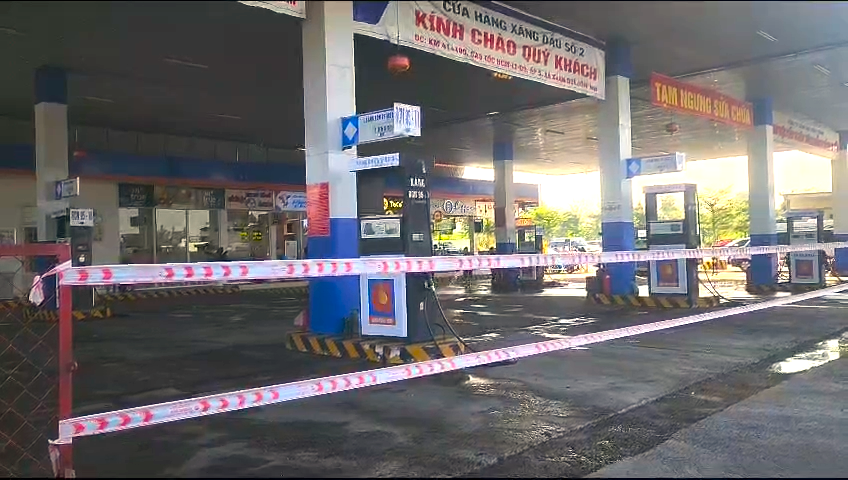 Đóng cửa cây xăng trên cao tốc, vì sao Bộ Công Thương không thể 'cấp phép' để mở lại? - Ảnh 1.