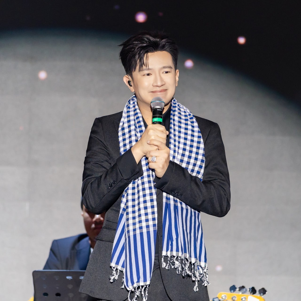 “Đủ nắng hoa sẽ nở, đủ rồi Dược Sĩ Tiến”- Ảnh 1.