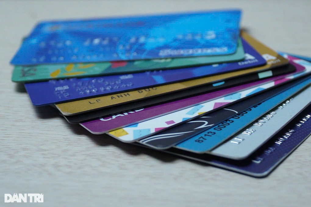 Đường dây mạo danh ngân hàng, lừa 24 tỷ đồng của 210 người - 1