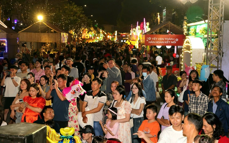 Gần 850.000 lượt khách đến Gia Lai dịp Tết, doanh thu du lịch 900 tỉ đồng - Ảnh 3.