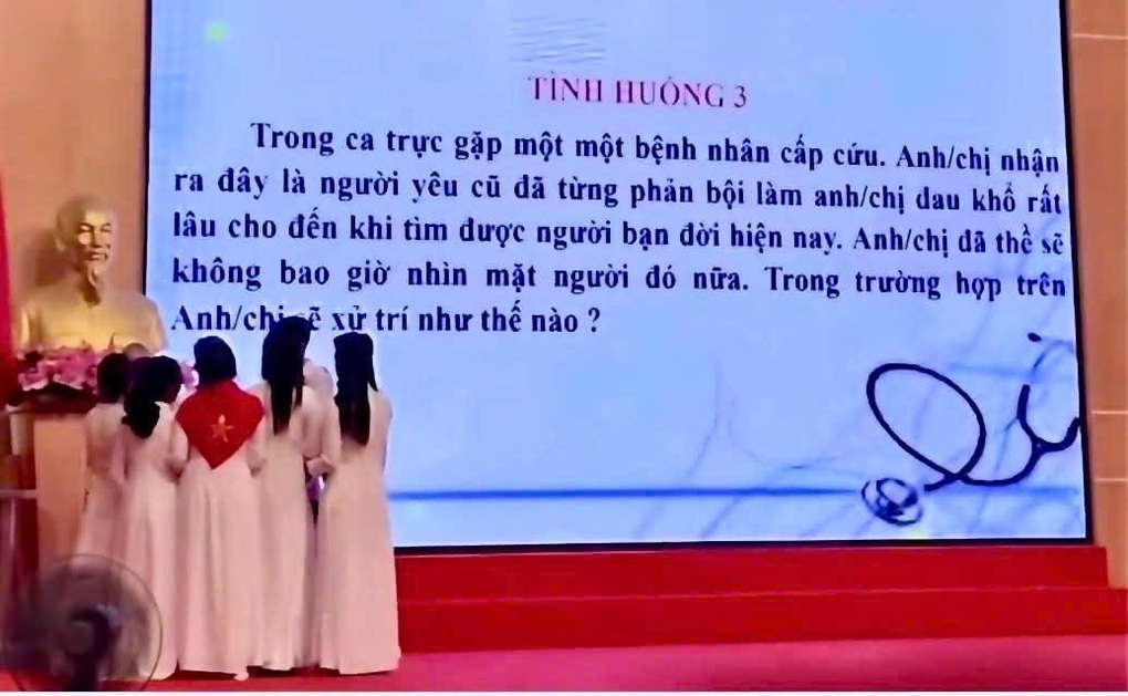 Gặp lại người yêu cũ bội bạc trong ca cấp cứu: Câu hỏi gây xôn xao ngành Y - 1