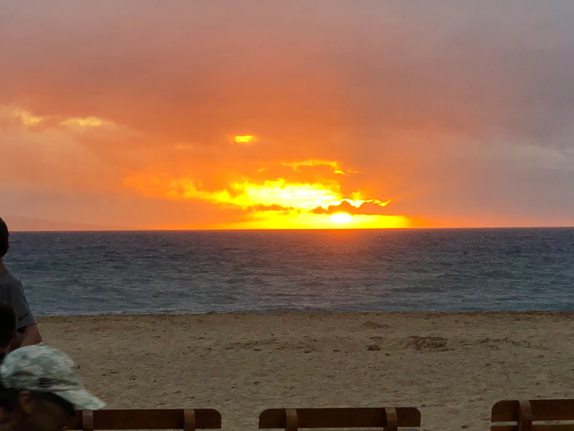 Gia tăng tín hiệu El Nino, nguy cơ lập kỷ lục nhiệt độ toàn cầu mới- Ảnh 2. Gia tăng tín hiệu El Nino, nguy cơ lập kỷ lục nhiệt độ toàn cầu mới- Ảnh 2.