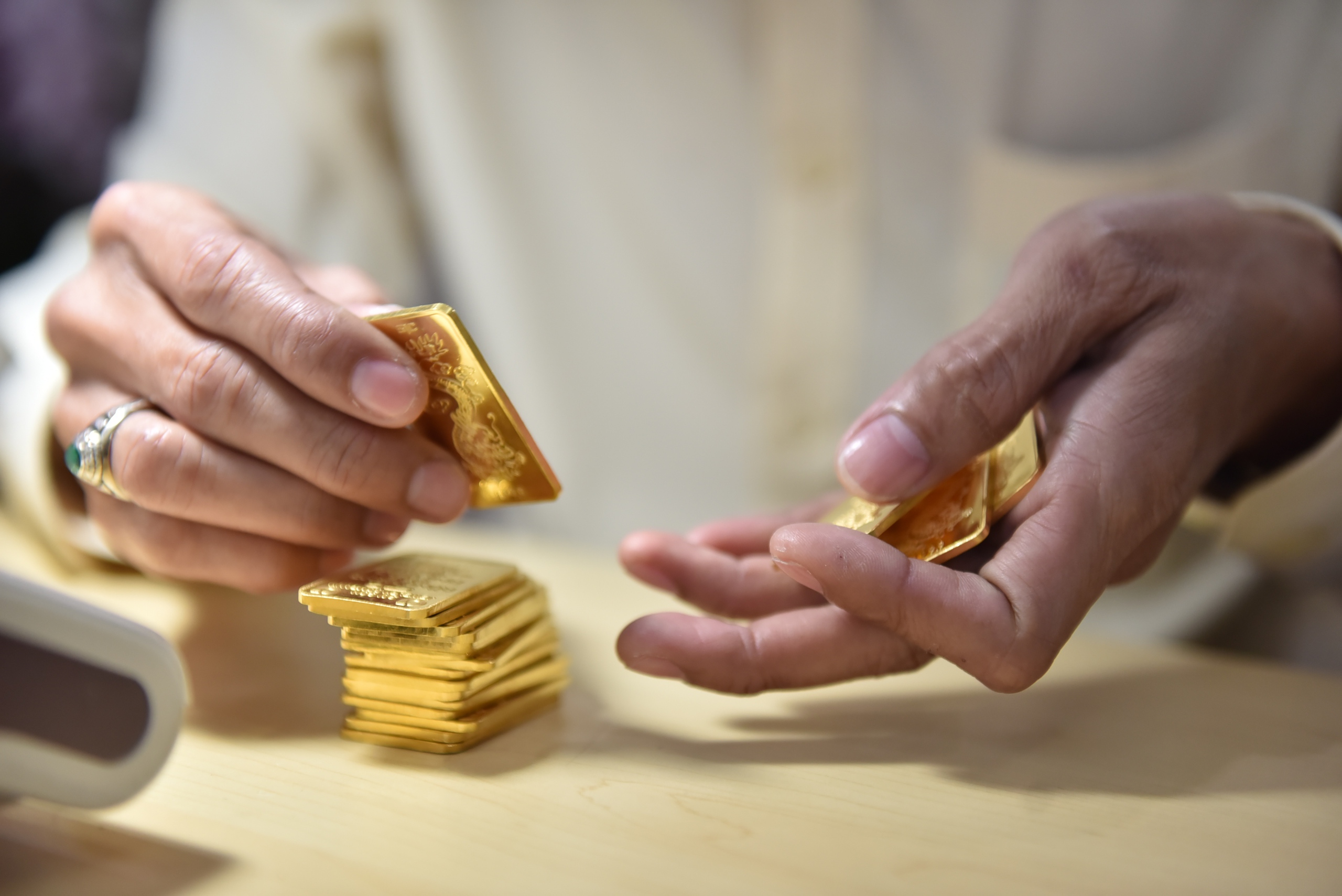 Giá vàng được dự báo ra sao trong năm Bính Ngọ? 2 Giá vàng được dự báo ra sao trong năm Bính Ngọ? - Ảnh 2.