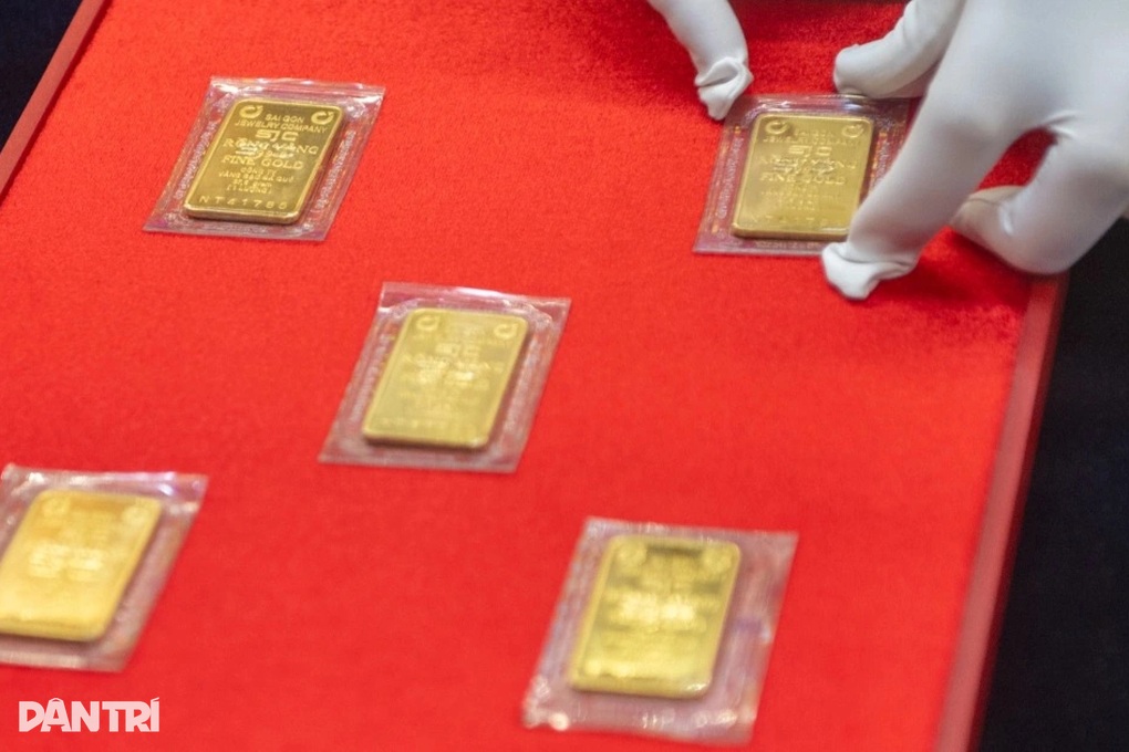 Giá vàng miếng tăng 3,6 triệu đồng/lượng sau kỳ nghỉ Tết - 1