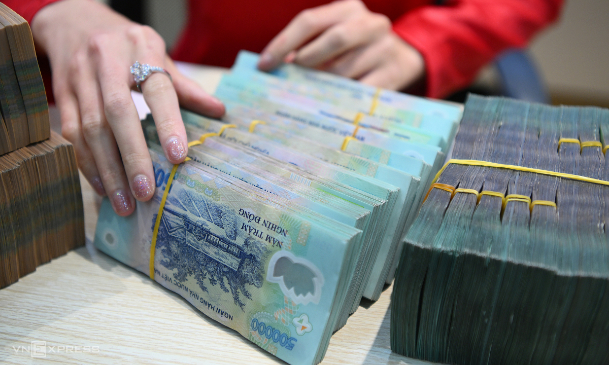 Giả vờ máy LiveBank hỏng, thợ bảo trì chiếm đoạt 600 triệu đồng của ngân hàng 1 Gia vo may LiveBank hong tho bao tri chiem doat