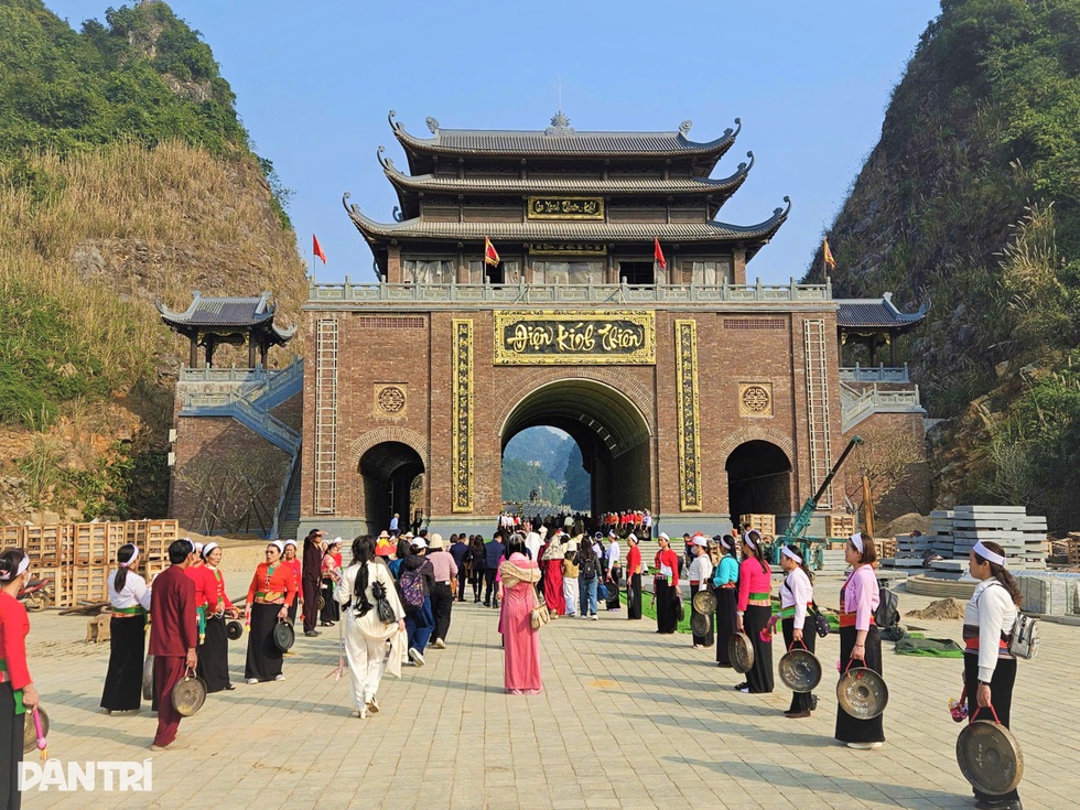 Giải mã bí ẩn về thung lũng có tên kỳ lạ Úi giời ui ở Ninh Bình - 1