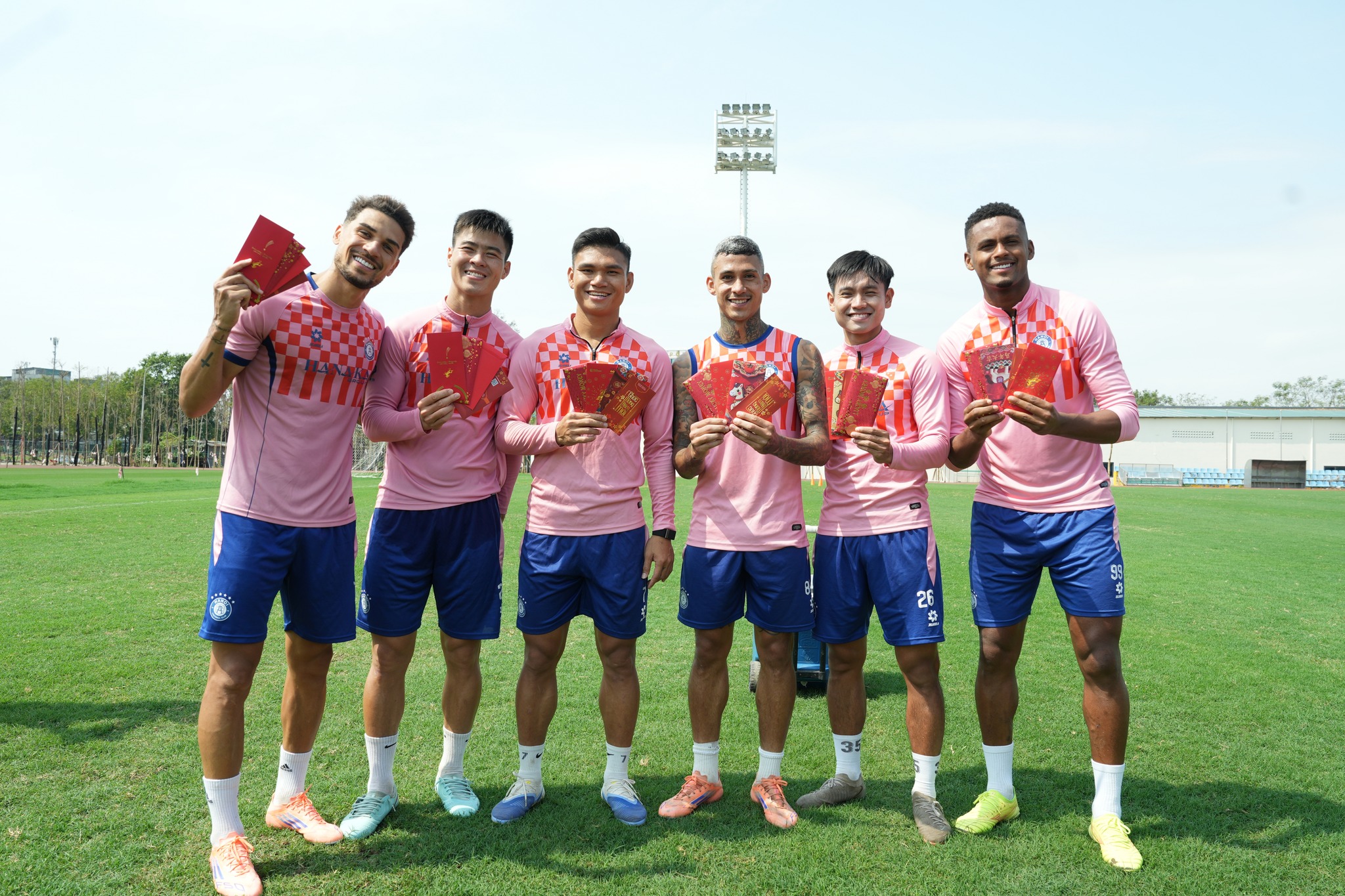 HLV Harry Kewell: 'Nghỉ Tết không ảnh hưởng đến phong độ cầu thủ' - Ảnh 1.