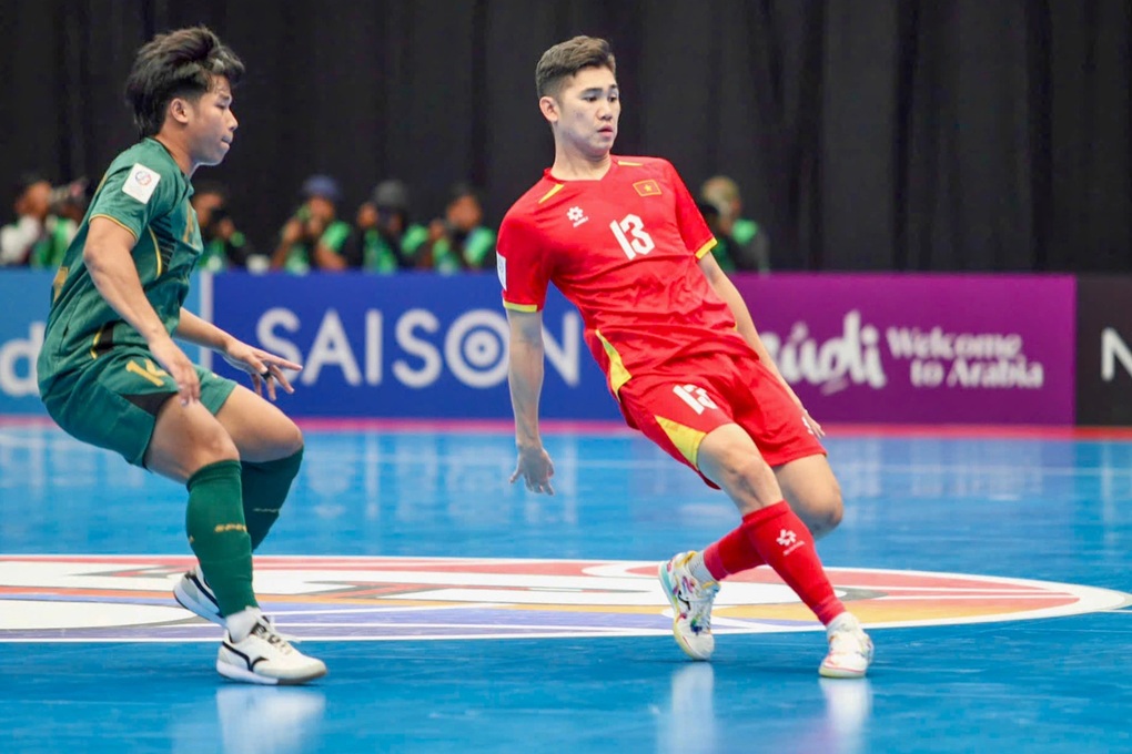 HLV futsal Việt Nam thẳng thắn nói về đội nhà sau trận thua Indonesia - 1