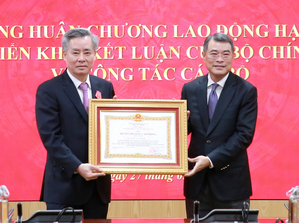 Hai Phó Ban Tổ chức Trung ương nghỉ công tác từ ngày 1-3 - Ảnh 1.