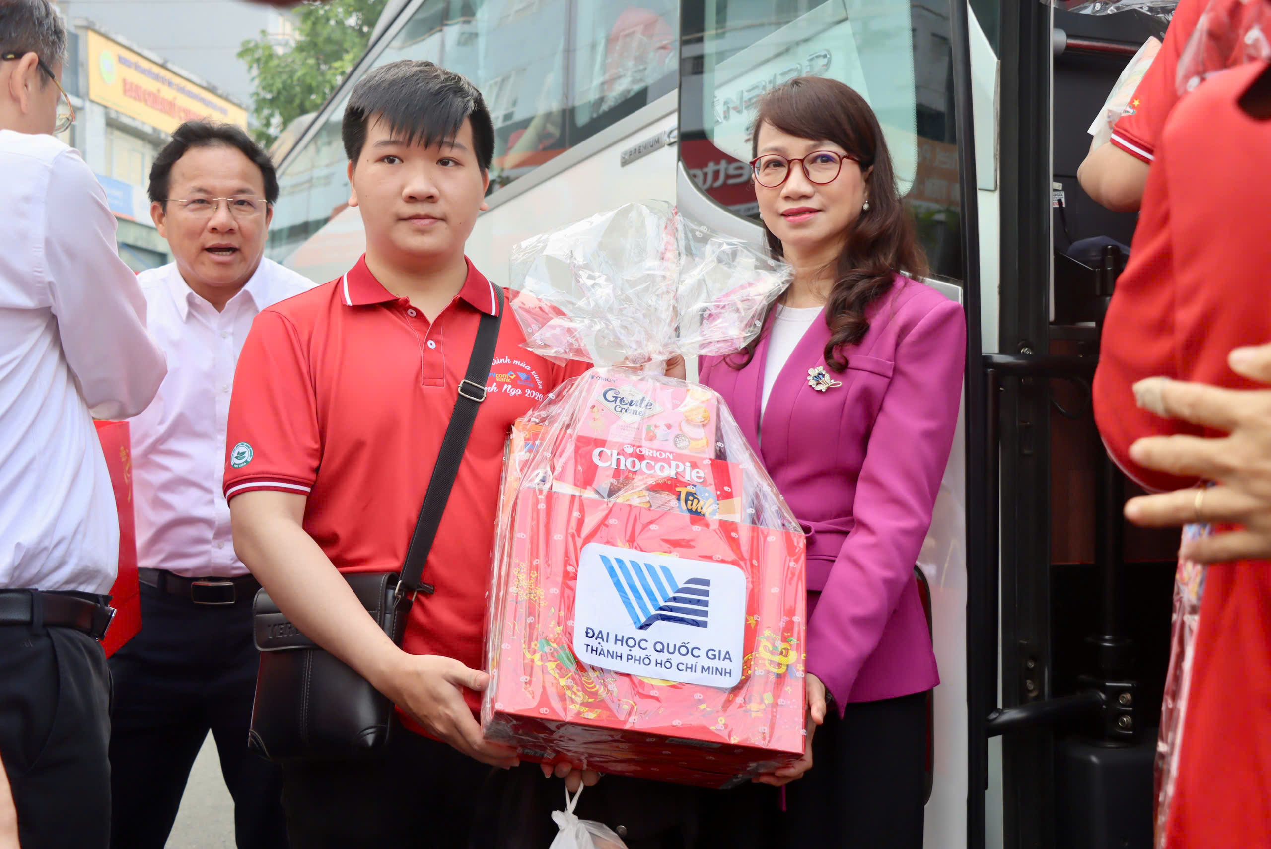 hành trình mùa xuân - Ảnh 1.