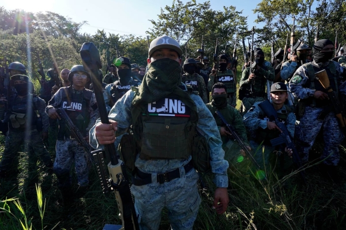Các tay súng CJNG tại một địa điểm ở Mexico tháng 11/2023. Ảnh: Insight Crime