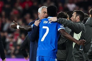 Mourinho cấm bàn luận về Real Madrid