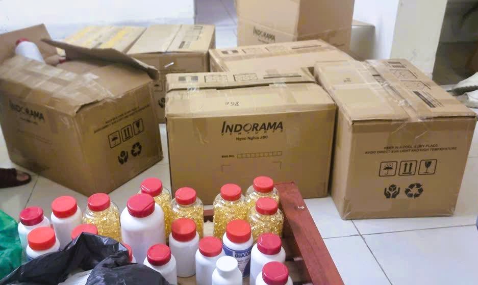 Thủ đoạn trong đường dây thuốc giả, thực phẩm chức năng hàng trăm tỉ đồng - Ảnh 3.