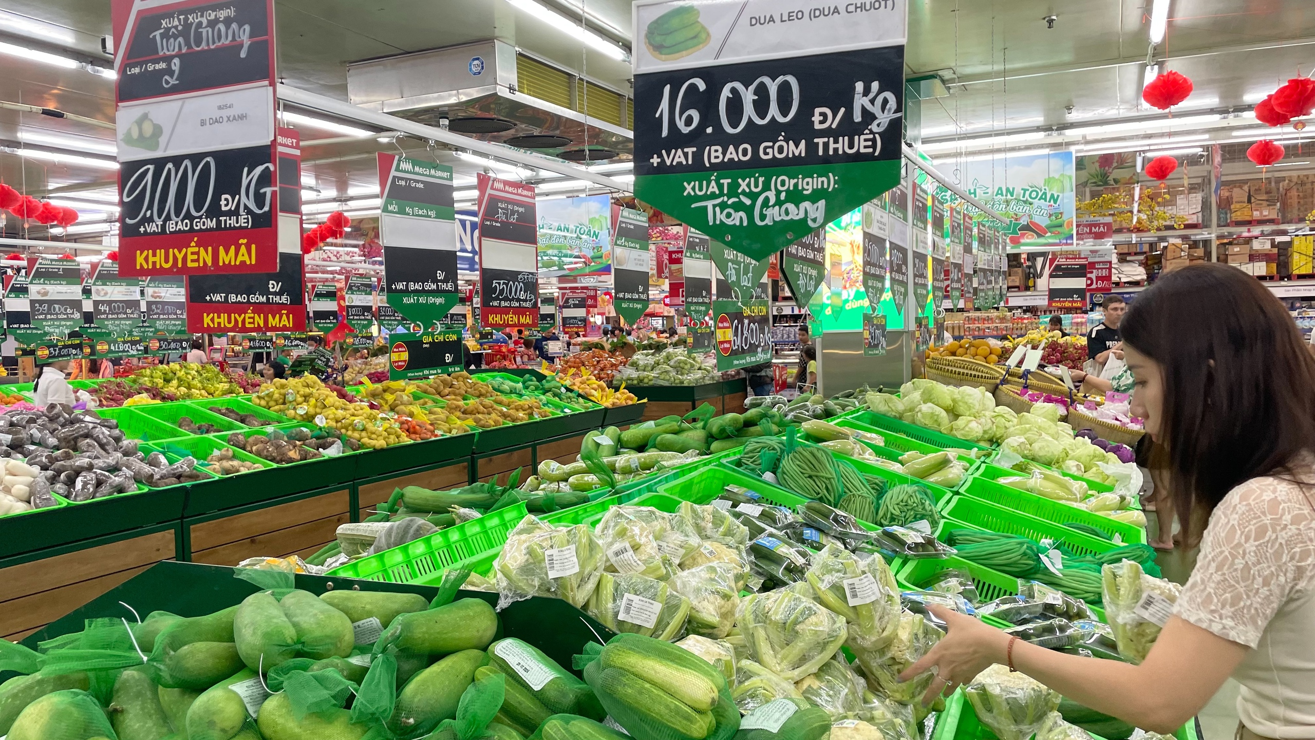 Hết tết, giá hàng hóa thiết yếu giảm nhẹ- Ảnh 1. Hết tết, giá hàng hóa thiết yếu giảm nhẹ- Ảnh 1.