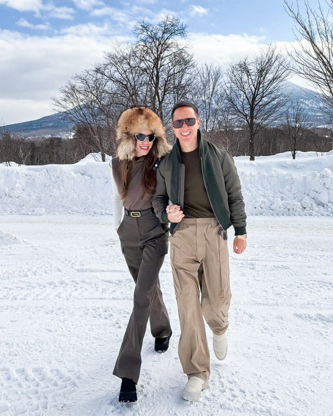 Hồ Ngọc Hà đưa Leon - Lisa đi trượt tuyết dịp Tết Nguyên đán 1 Hồ Ngọc Hà - Kim Lý tranh thủ hẹn hò trong lúc hai con mê mẩn với bộ môn mới.