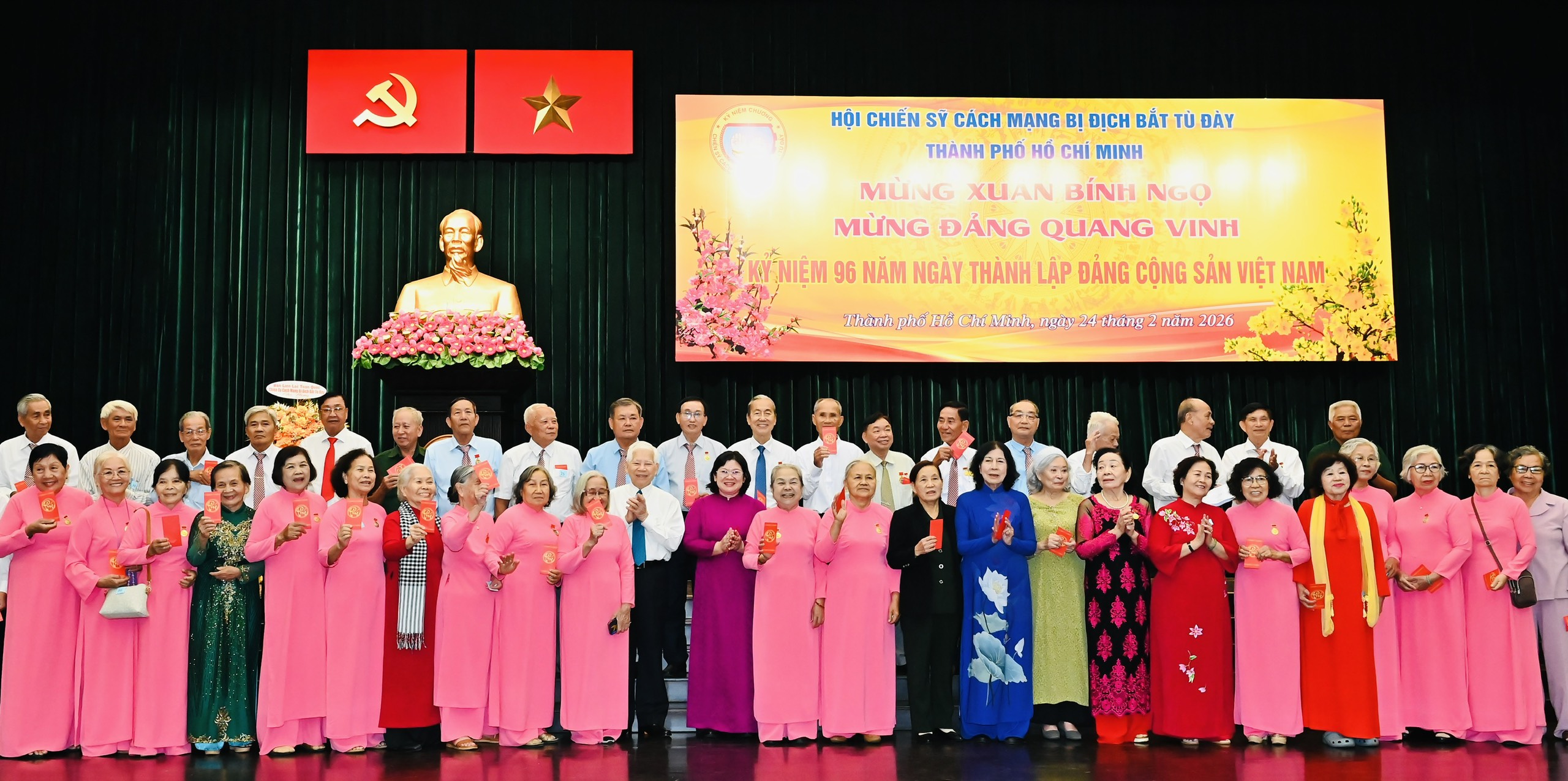 Hội Chiến sĩ cách mạng bị địch bắt tù đày TPHCM họp mặt mừng Xuân, mừng Đảng - Ảnh 1.