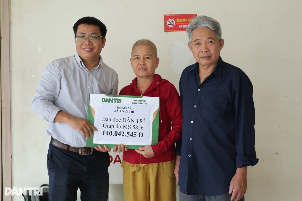 Hơn 140 triệu từ bạn đọc báo Dân trí tiếp sức người phụ nữ bị ung thư thận - 1