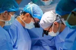 Đưa trái tim vượt 1.600 km cứu sống bé trai 9 tuổi trong cuộc ghép tạng xuyên Việt