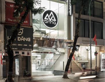 Hơn 70 cửa hàng toàn quốc - Hãng kính này vẫn mở rộng bất chấp giai đoạn “thanh lọc”- Ảnh 1. Hơn 70 cửa hàng toàn quốc - Hãng kính này vẫn mở rộng bất chấp giai đoạn “thanh lọc”- Ảnh 1.