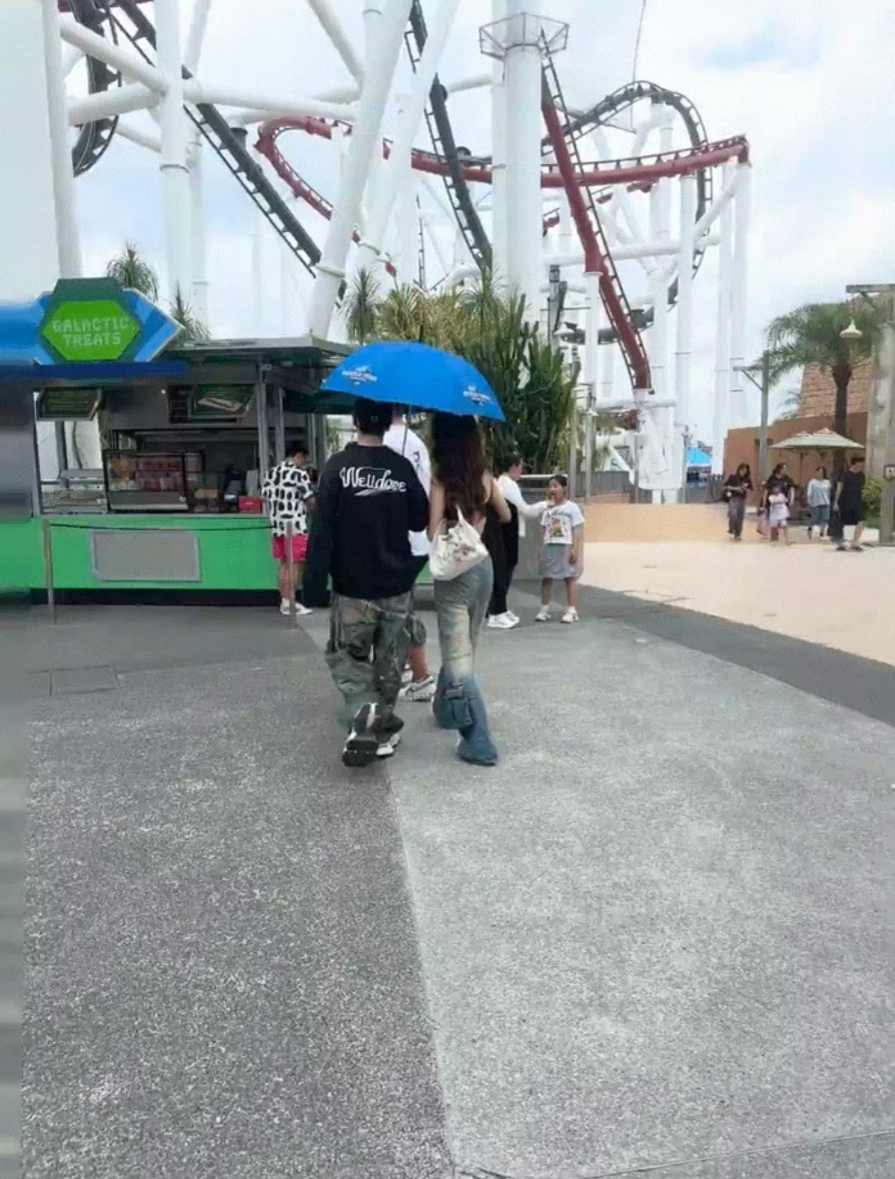 Chấn động: Huỳnh Hiểu Minh hẹn hò tình mới trẻ đẹp, có so được với Angelababy?- Ảnh 1. Chấn động: Huỳnh Hiểu Minh hẹn hò tình mới trẻ đẹp, có so được với Angelababy?- Ảnh 1.