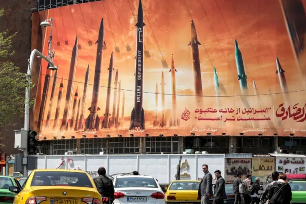 Iran nâng cấp tên lửa, thay đổi học thuyết quân sự giữa lúc căng thẳng - 1