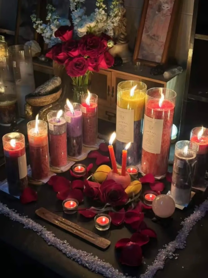 KOL lừa được 190 tỷ đồng từ việc bán nến cầu nguyện cho giới trẻ- Ảnh 2.