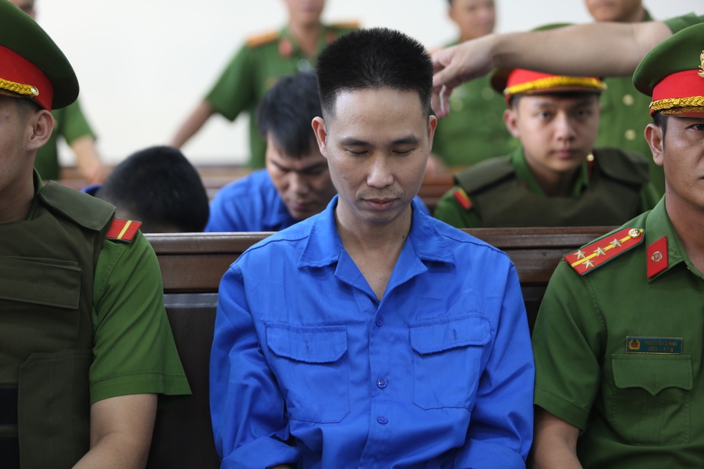 Kẻ bắn 3 nạn nhân ở Đồng Nai: Chơi xe chán, bị cáo mua súng săn người - 2