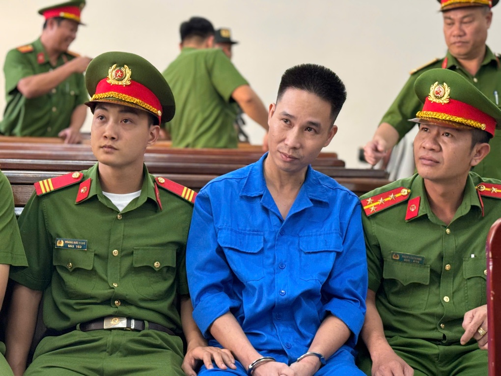 Kẻ bắn 3 nạn nhân ở Đồng Nai: Chơi xe chán, bị cáo mua súng săn người - 1