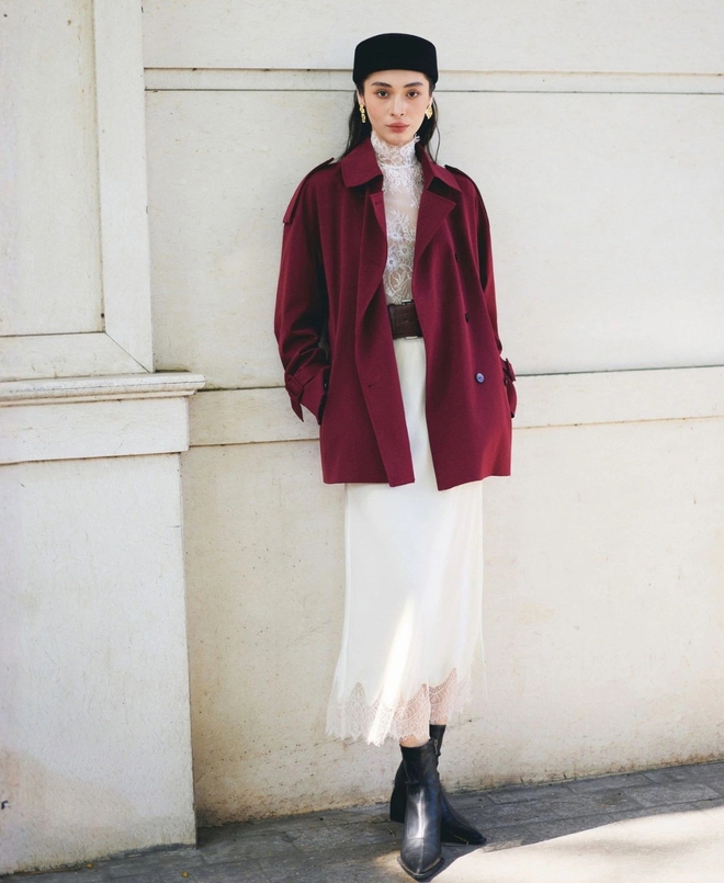 Khoe phong cách luxury tối giản, kiểu Âu ở công sở đầu năm- Ảnh 5.